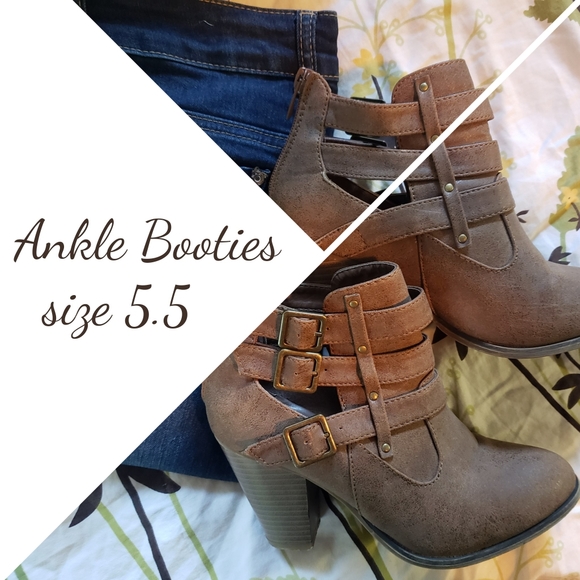Ankle Booties with bucked straps - Picture 2 of 5